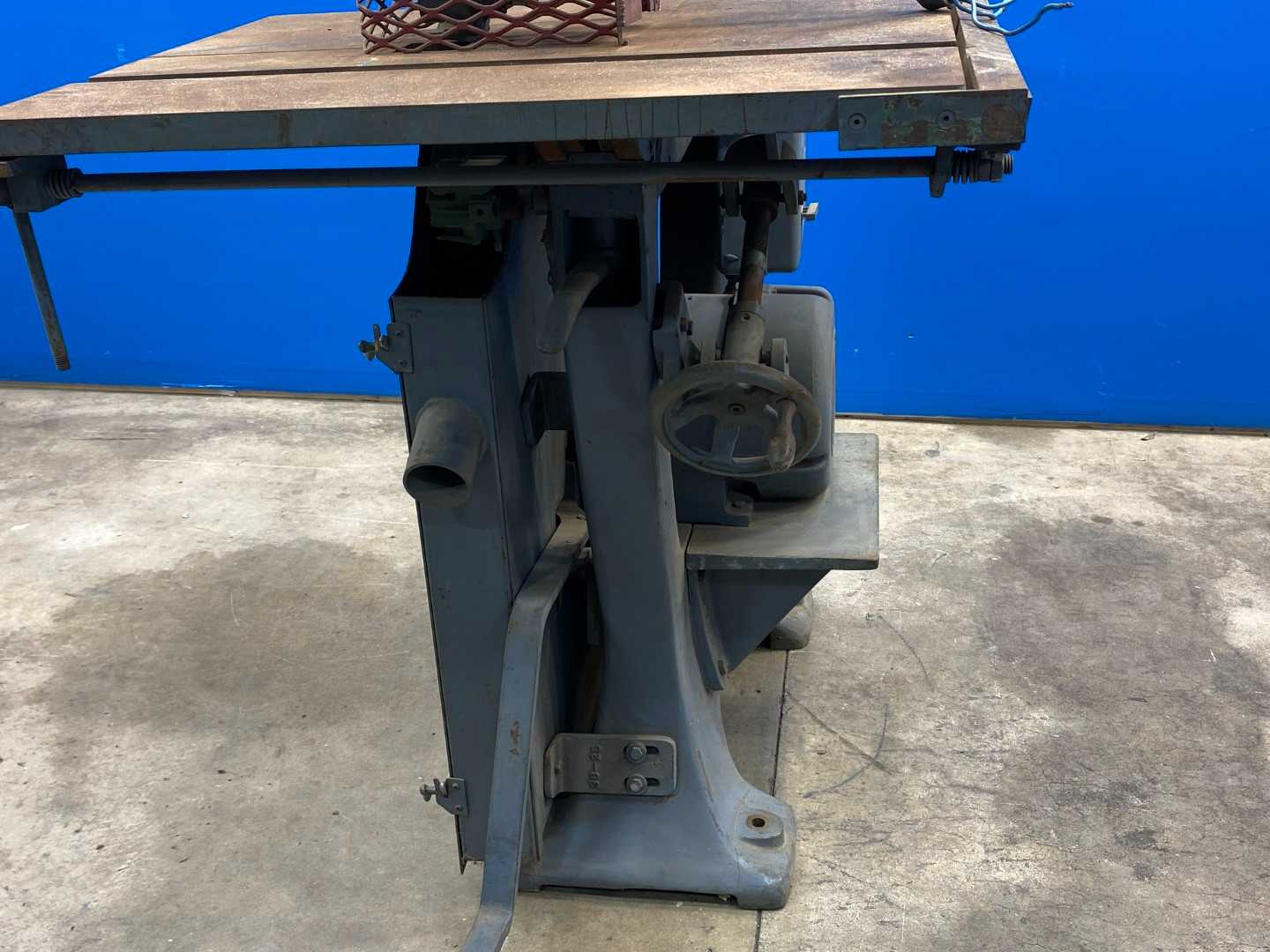 Northfield Vertical Saw Model 27BS 1-Hp, 440V, 3-Phase