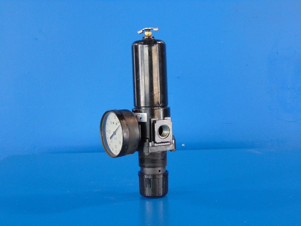 Arrow Pneumatics 3/4" Filter Regulator U.S. Gauge 300 PSI 