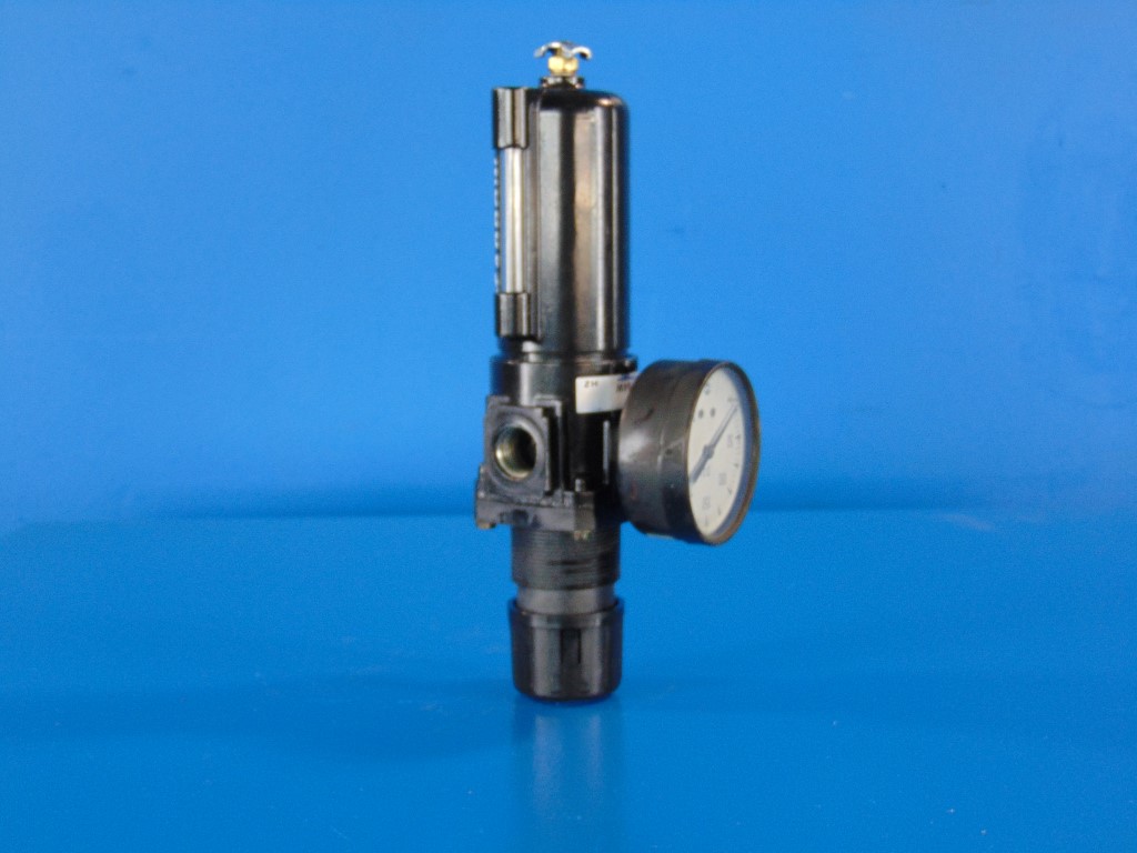 Arrow Pneumatics 3/4" Filter Regulator U.S. Gauge 300 PSI 