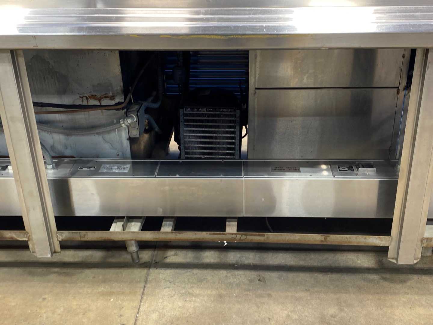 Avtec Hot & Cold Food buffet line serving line