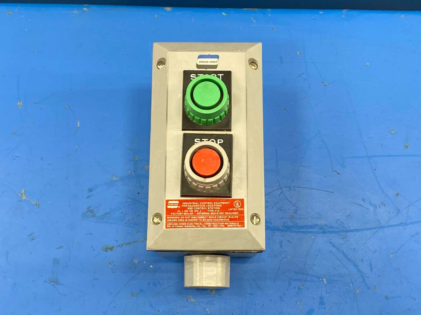 Crouse-Hinds Series N2S Control Station ON/OFF Switch N2S2210