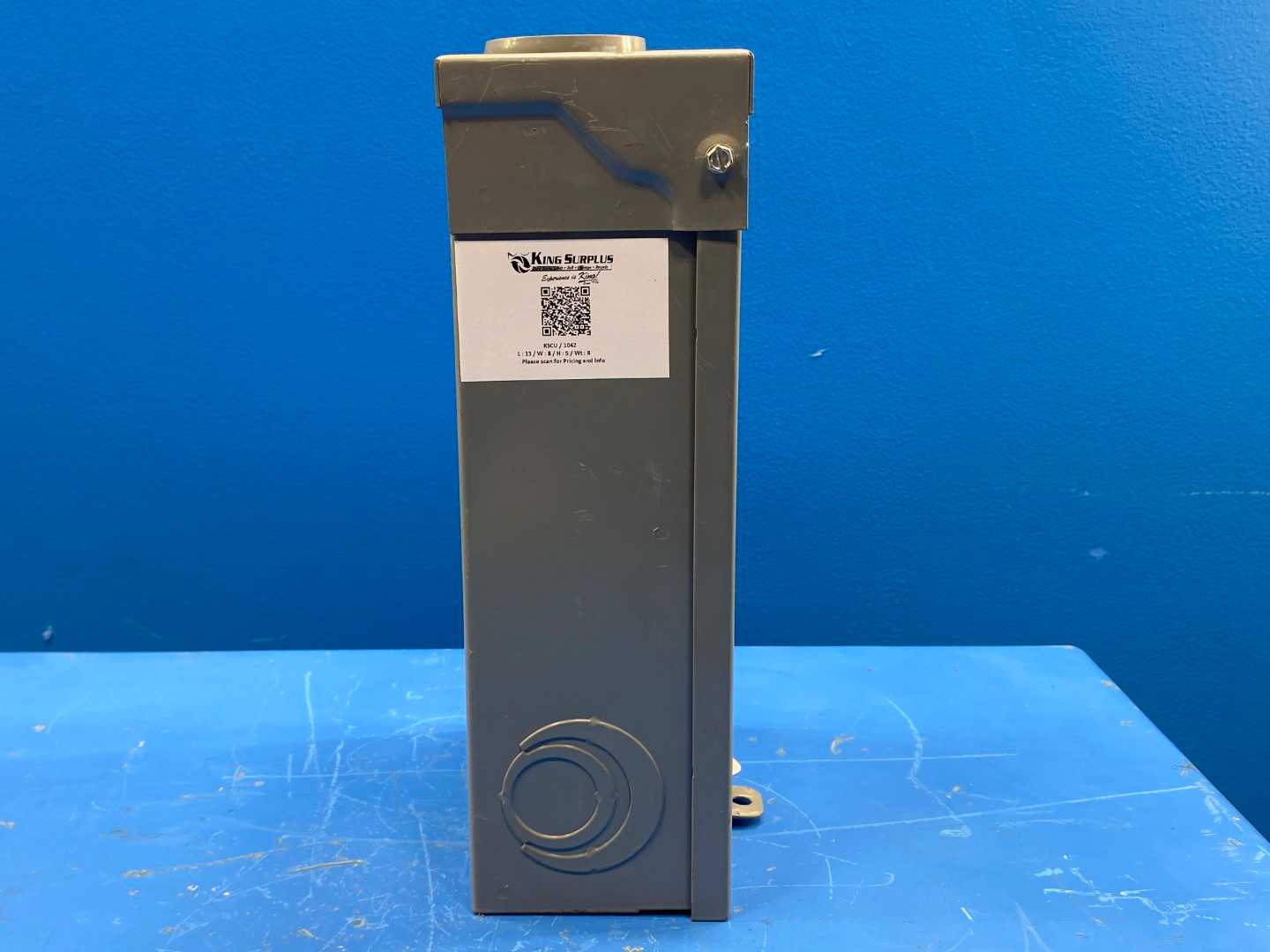 Square D Circuit Breaker Enclosure Q02100NRB Series E02 100AMP Breaker