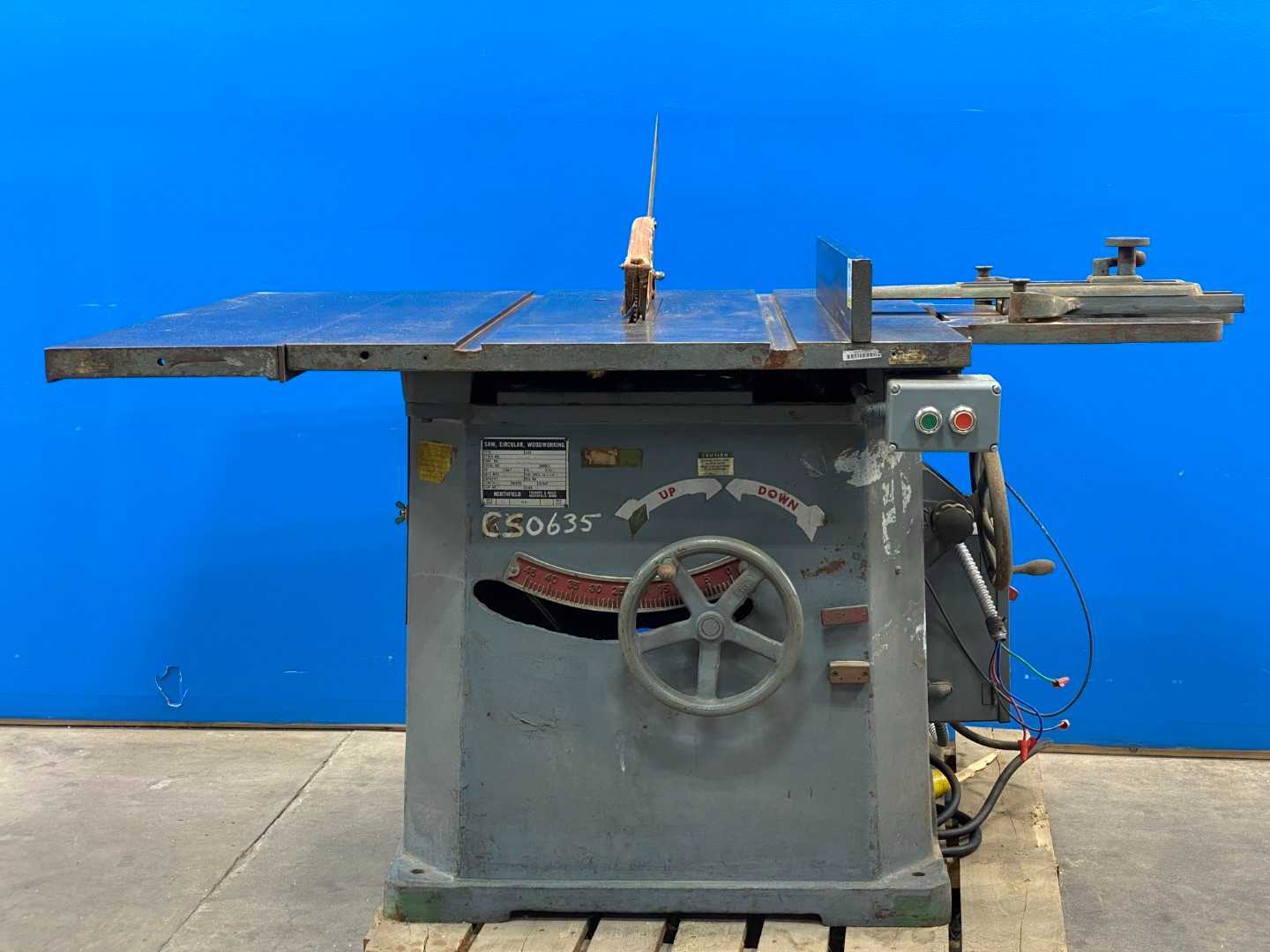 Northfield Model 4 Circular Saw - 5 HP, 3460 RPM, 3-Phase - Heavy-Duty Industrial Cutting Tool