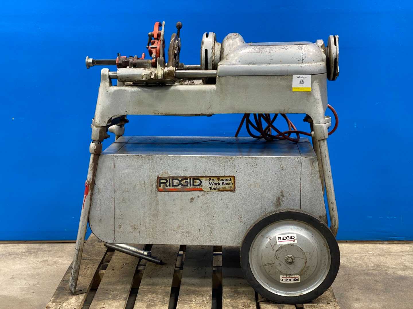 Ridgid 802 Pipe Threader Machine (With Hundreds of Dies)