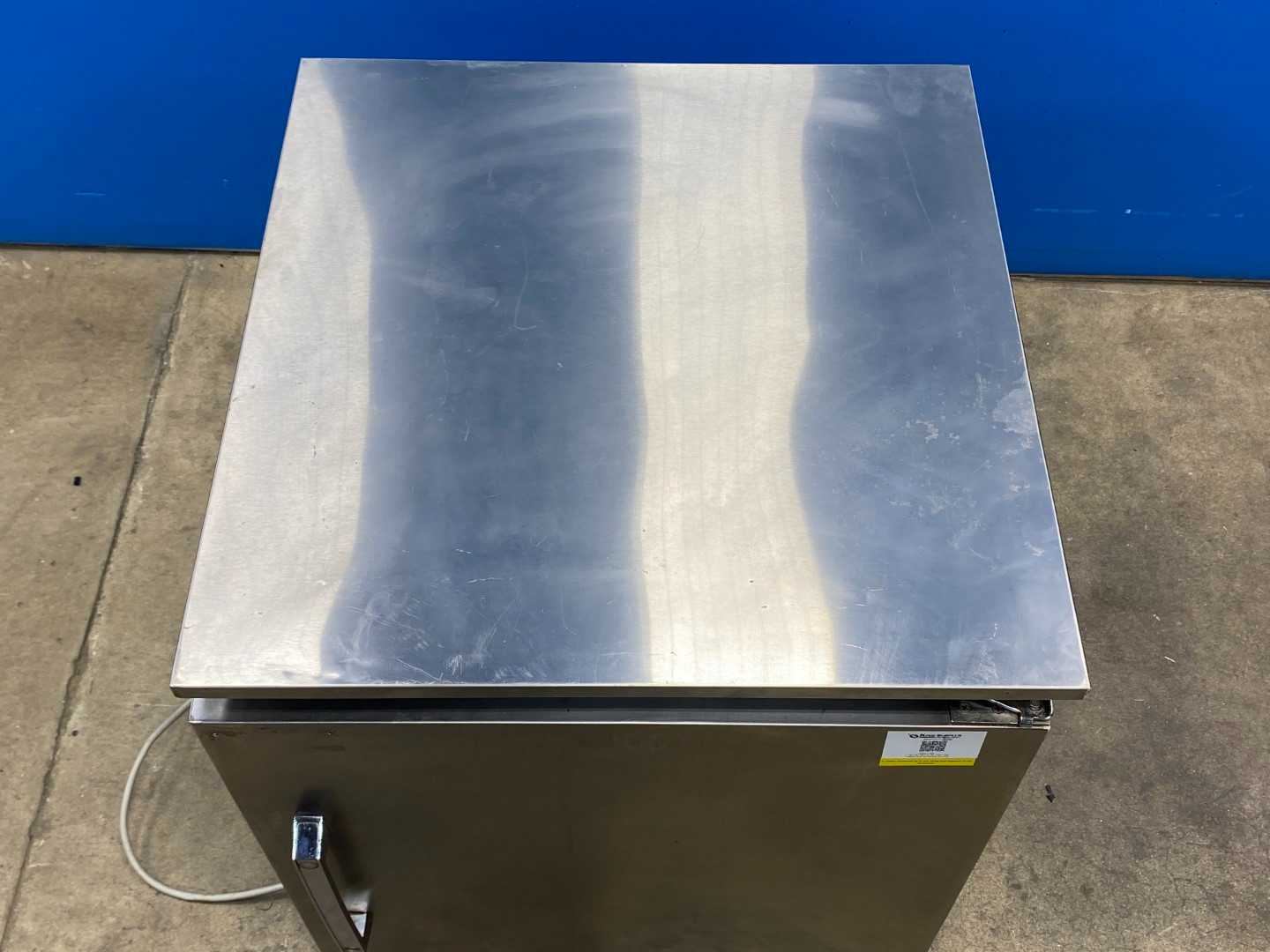 Star Metal Company  R-6-E Stainless Steel Fridge R12 (Needs Freon)