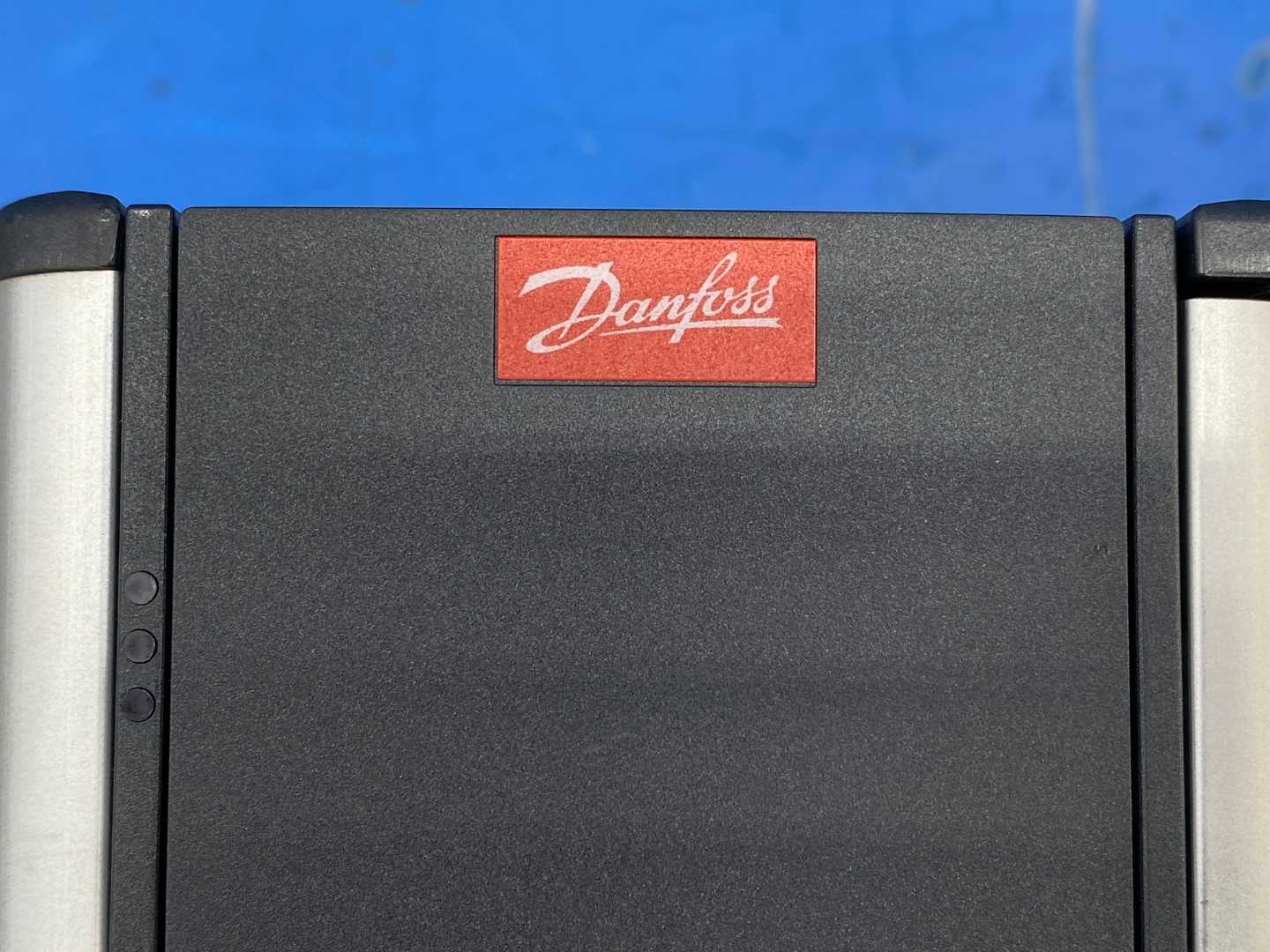 Danfoss 134F9368 CDS303P18KT4P20H2 30 HP Frequency converter Compressor Drive