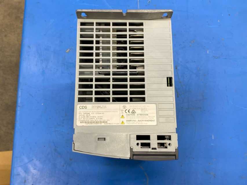 Danfoss 134F9366 CDS303P15KT4P20H2 20HP Compressor Drive Frequency converter 