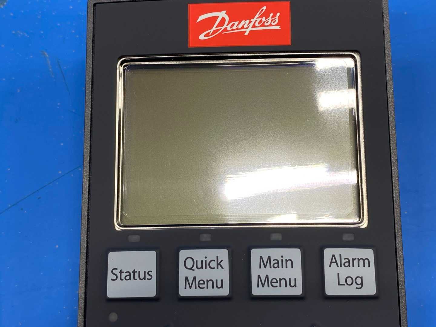 Danfoss VLT LCP 102 Ordering No. 130B1107 Control Panel — IP66 / Type 4X SW VER.20, 5V, 120mA