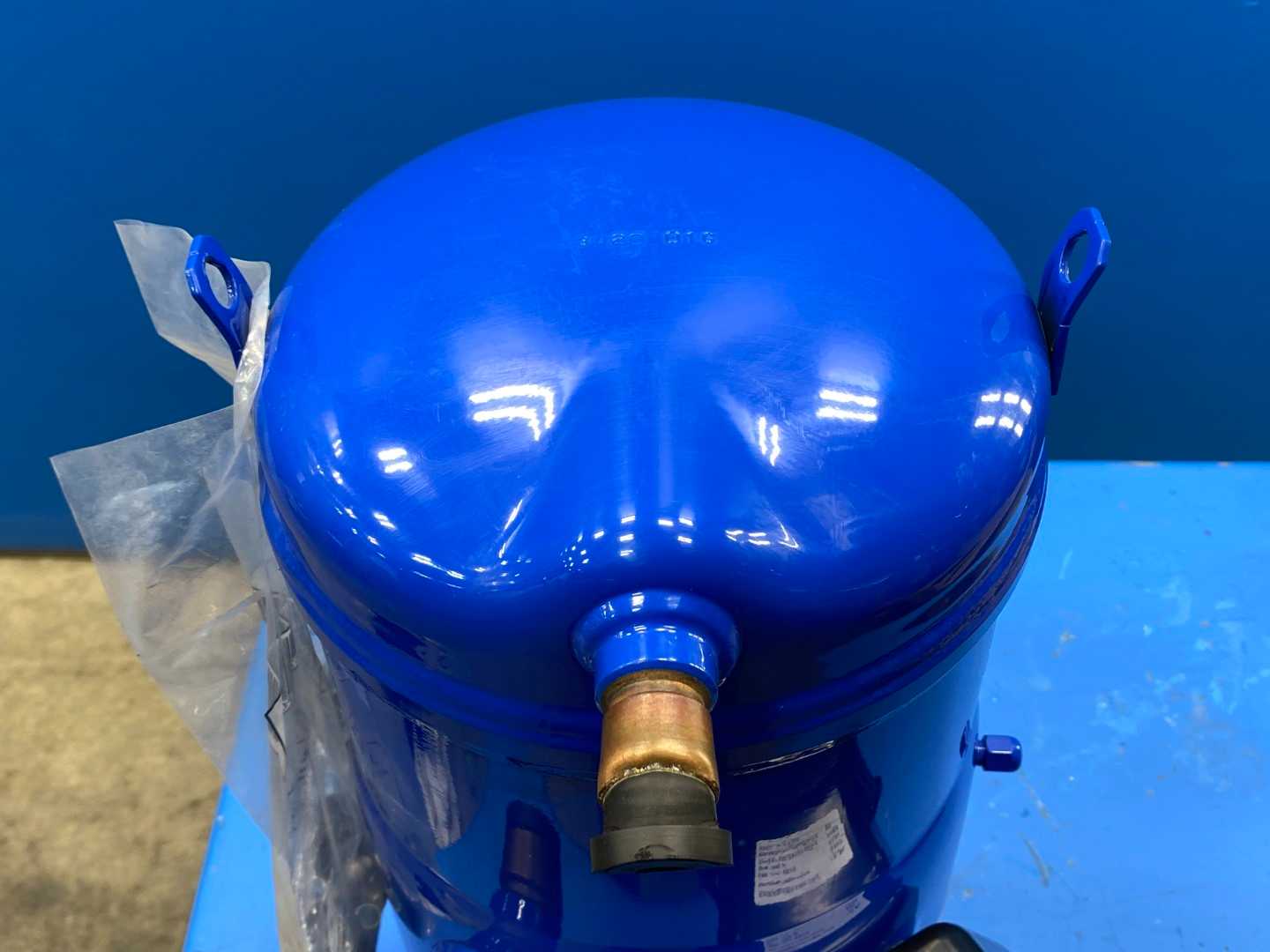 Danfoss 120H1220 DSH184A3ALA Scroll Compressor - 15 Ton, 180,000 BTU/hr - R410 Refrigerant