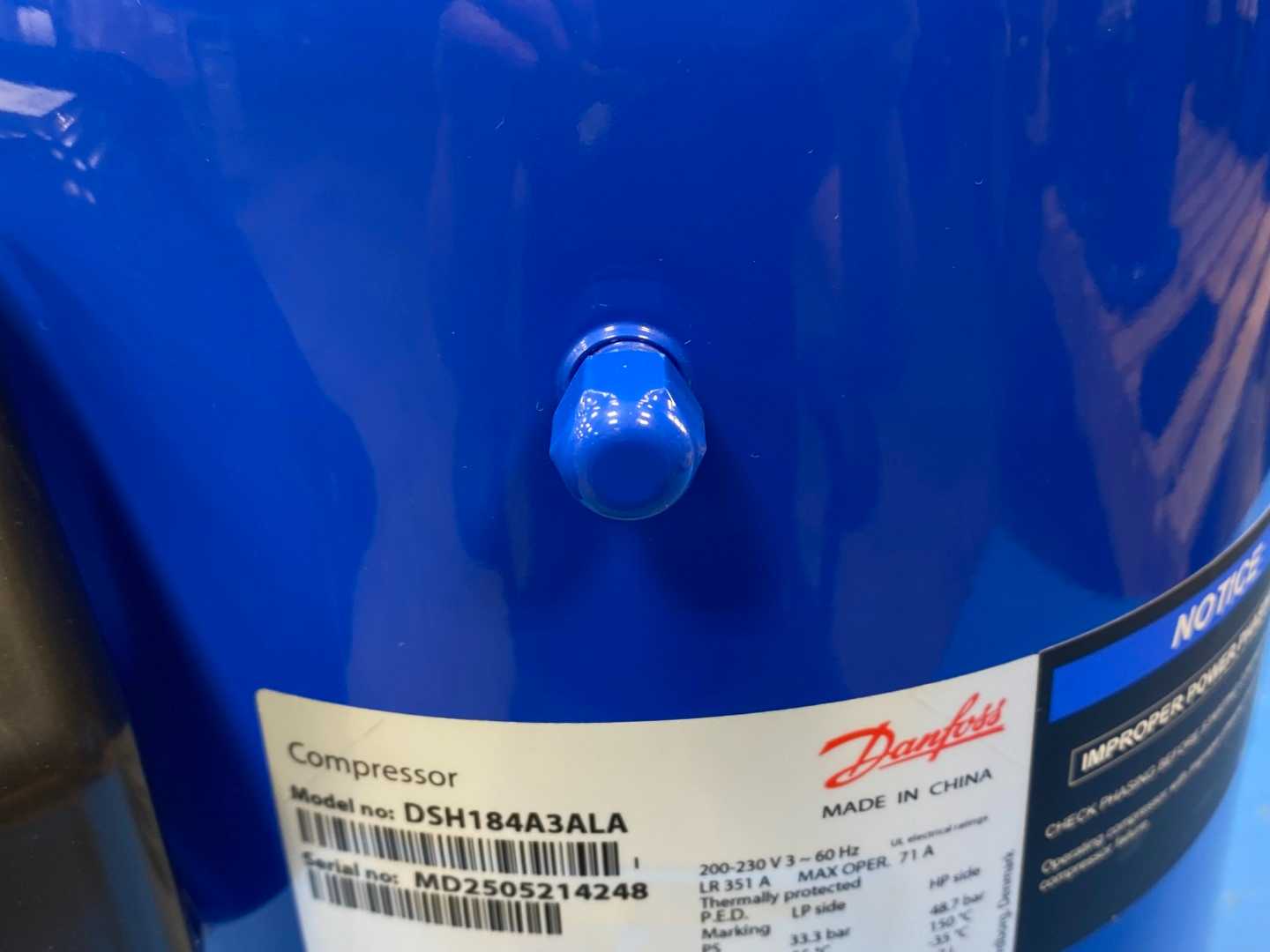 Danfoss 120H1220 DSH184A3ALA Scroll Compressor - 15 Ton, 180,000 BTU/hr - R410 Refrigerant