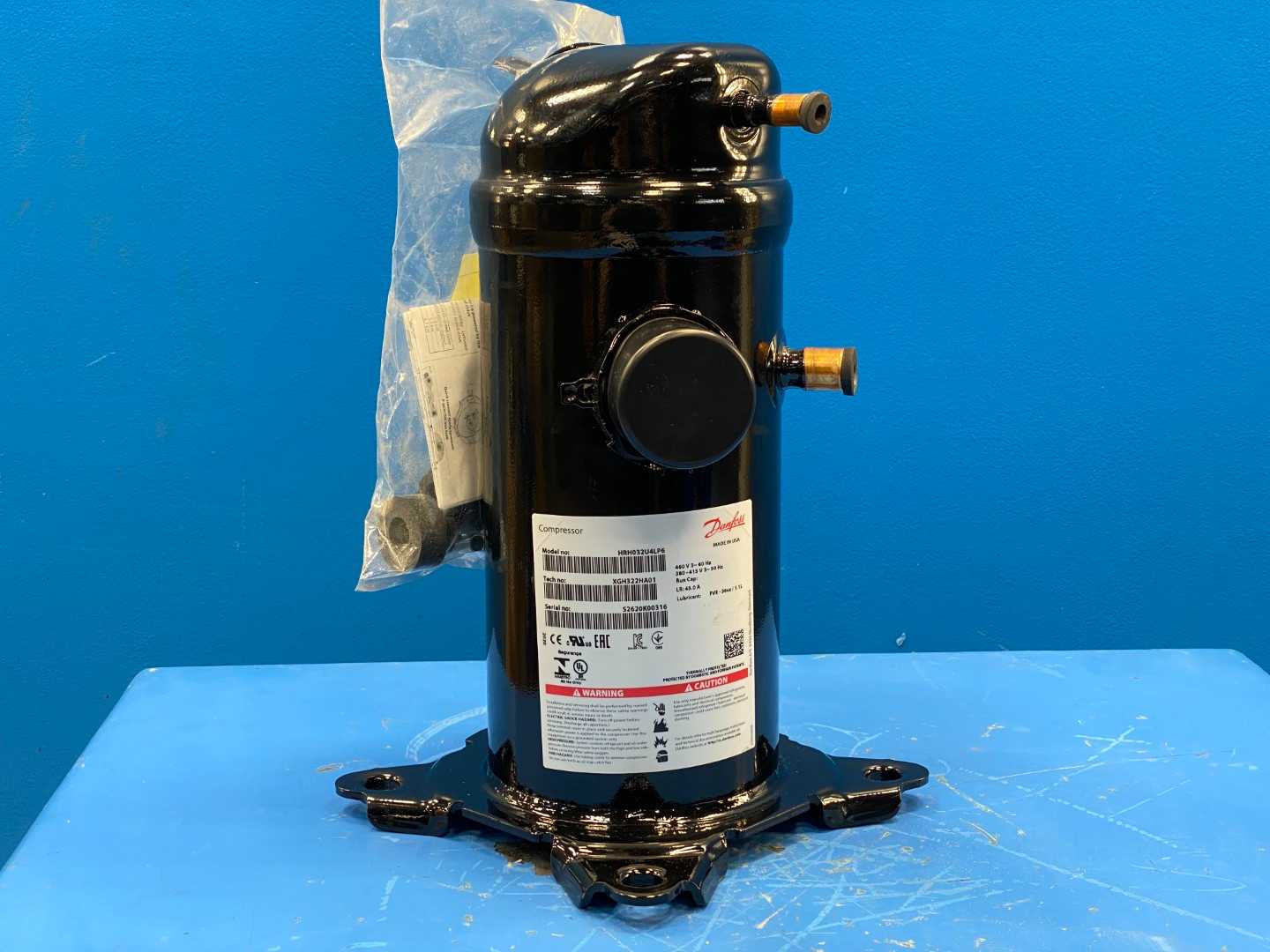 Danfoss Inverter Scroll Compressor HRH032U4LP6 121L1196 (2.67 Tons / 32K BTU)