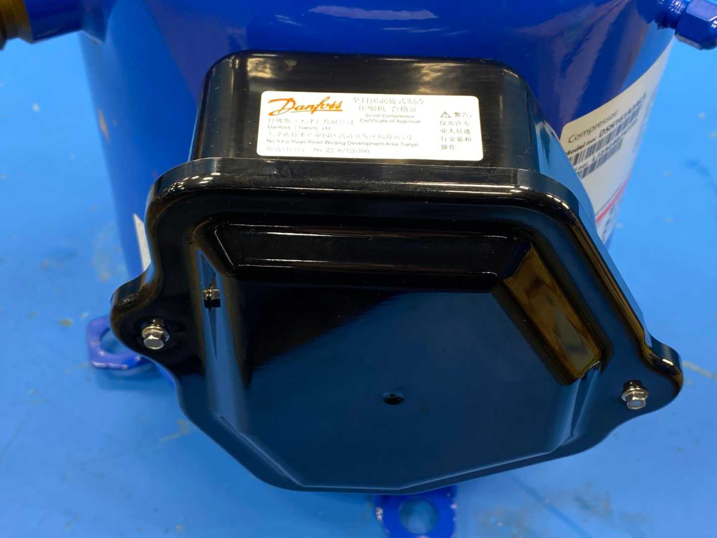 Danfoss Inverter Scroll Compressor DSH161A3ALA 120H1212 (16 tons / 192K BTU)