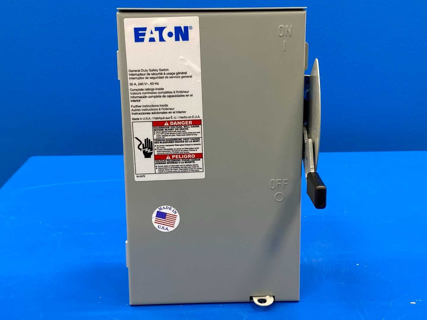 Eaton Safety Switch DG321NRB Type 3R (Rainproof) 4 Wire S/N Fusible