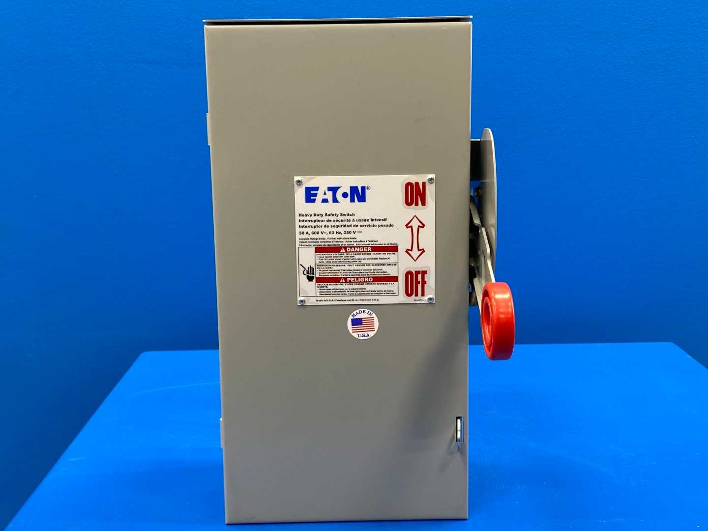 Eaton Heavy Duty Safety Switch DH361FRK 30A Type 3R (Rainproof) 3-Pole