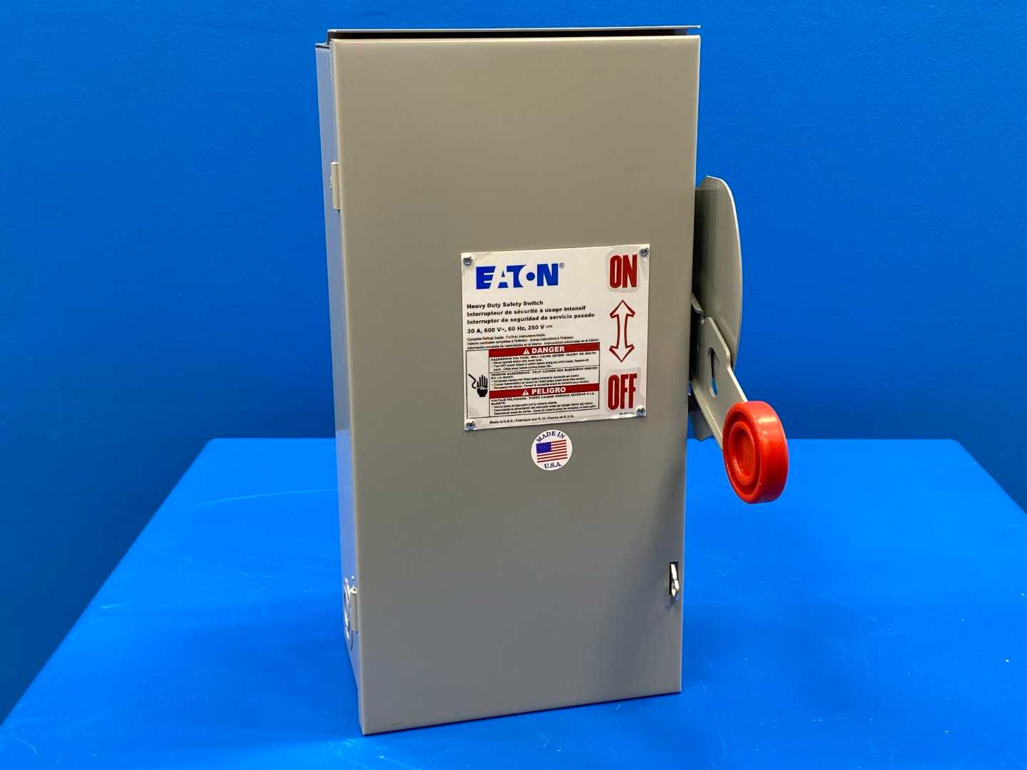 Eaton Heavy Duty Safety Switch DH361FRK 30A Type 3R (Rainproof) 3-Pole