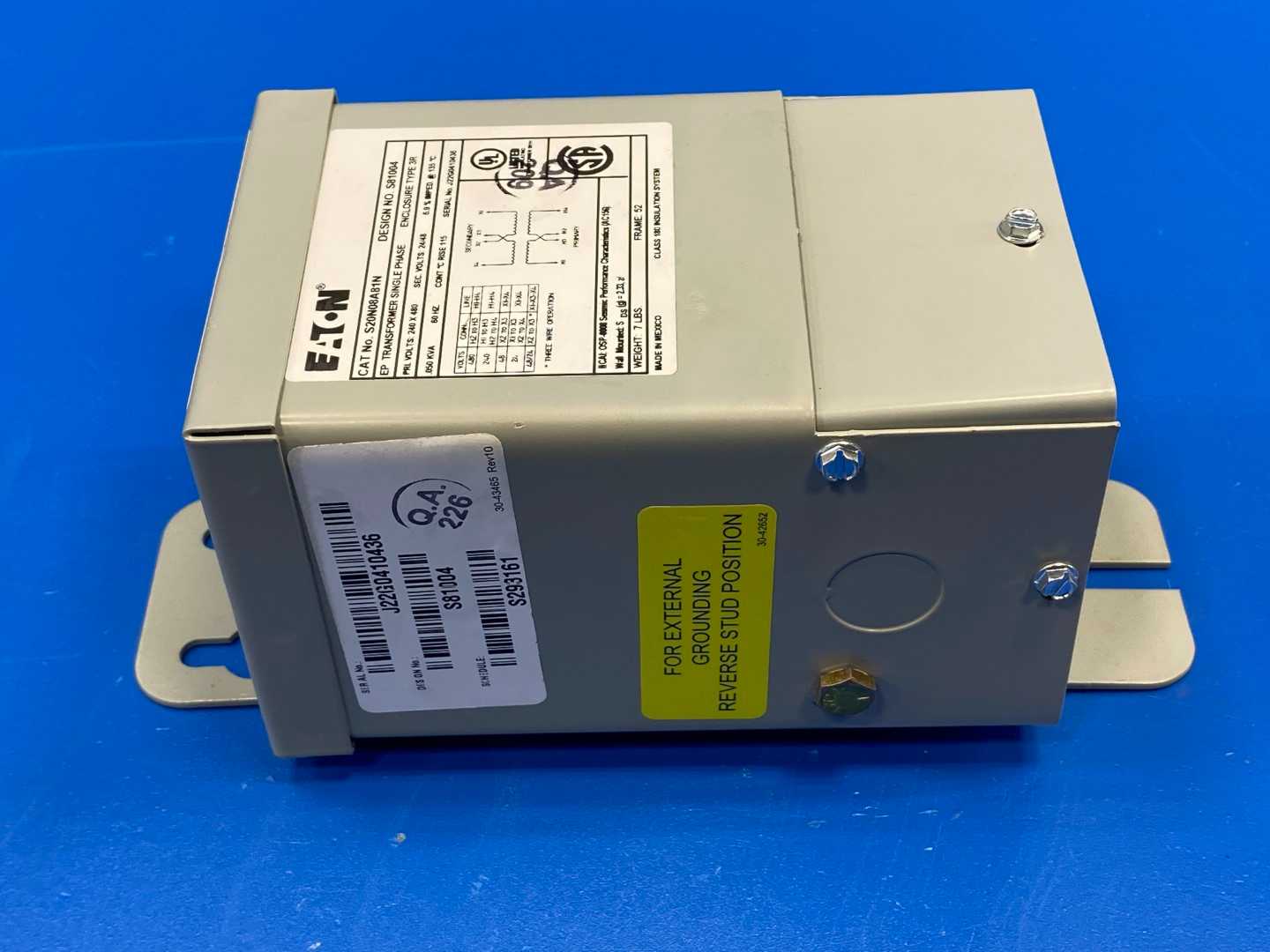 Eaton S20N08A81N Type 3R Single Phase Transformer S81004