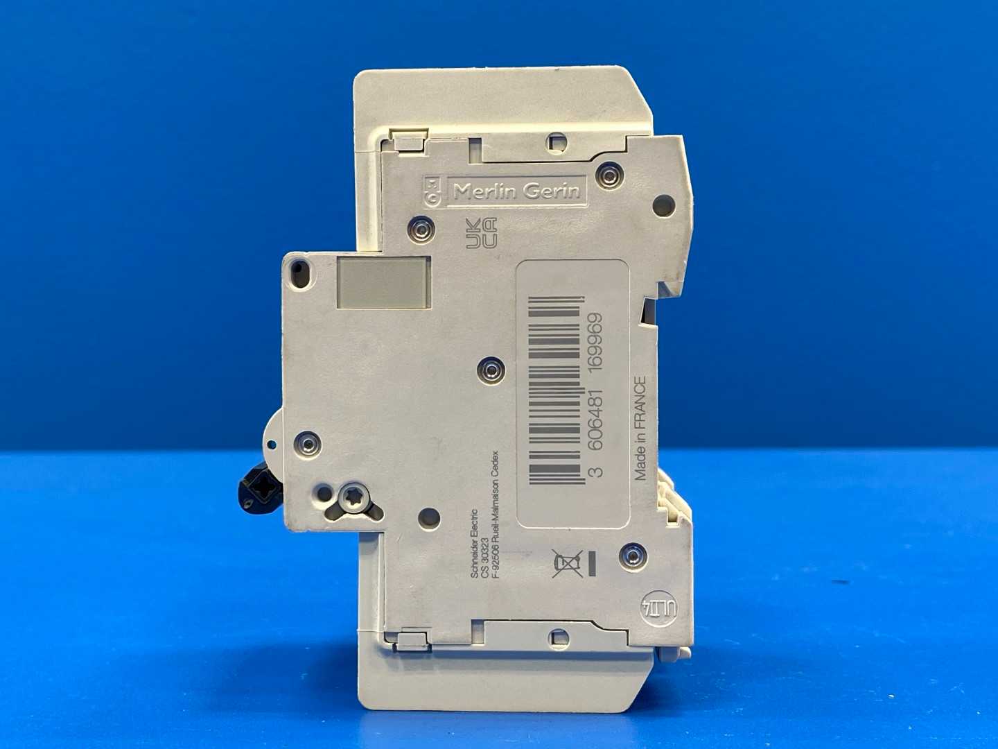 Schneider Electric M9F42308 IEC Circuit Breaker, C60BP Series 8A, 3-Pole