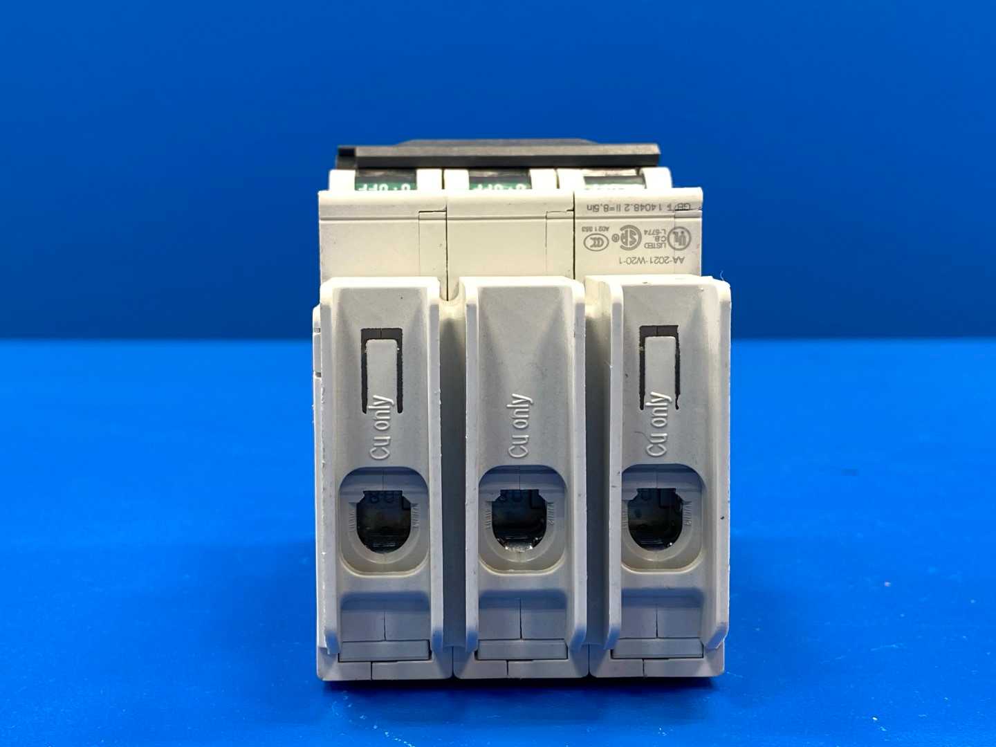 Schneider Electric M9F42308 IEC Circuit Breaker, C60BP Series 8A, 3-Pole