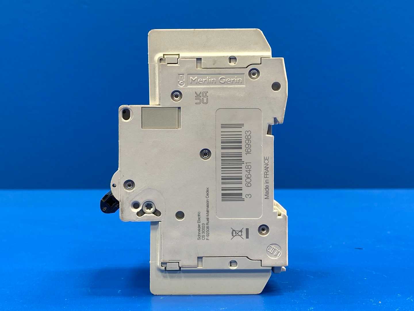 Schneider Electric M9F42305 IEC Circuit Breaker, C60BP Series 5A, 3-Pole