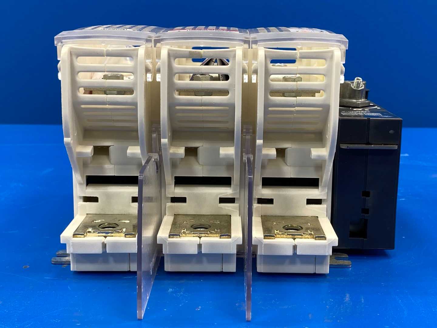 Schneider Electric TeSys Disconnect Switch 600V 200A GS2MU3N