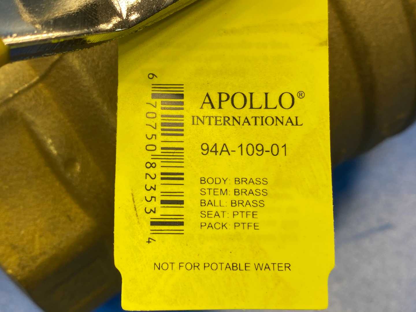 Apollo 2-1/2" Ball Valve 400 CWP 94A-109-01 250PSI