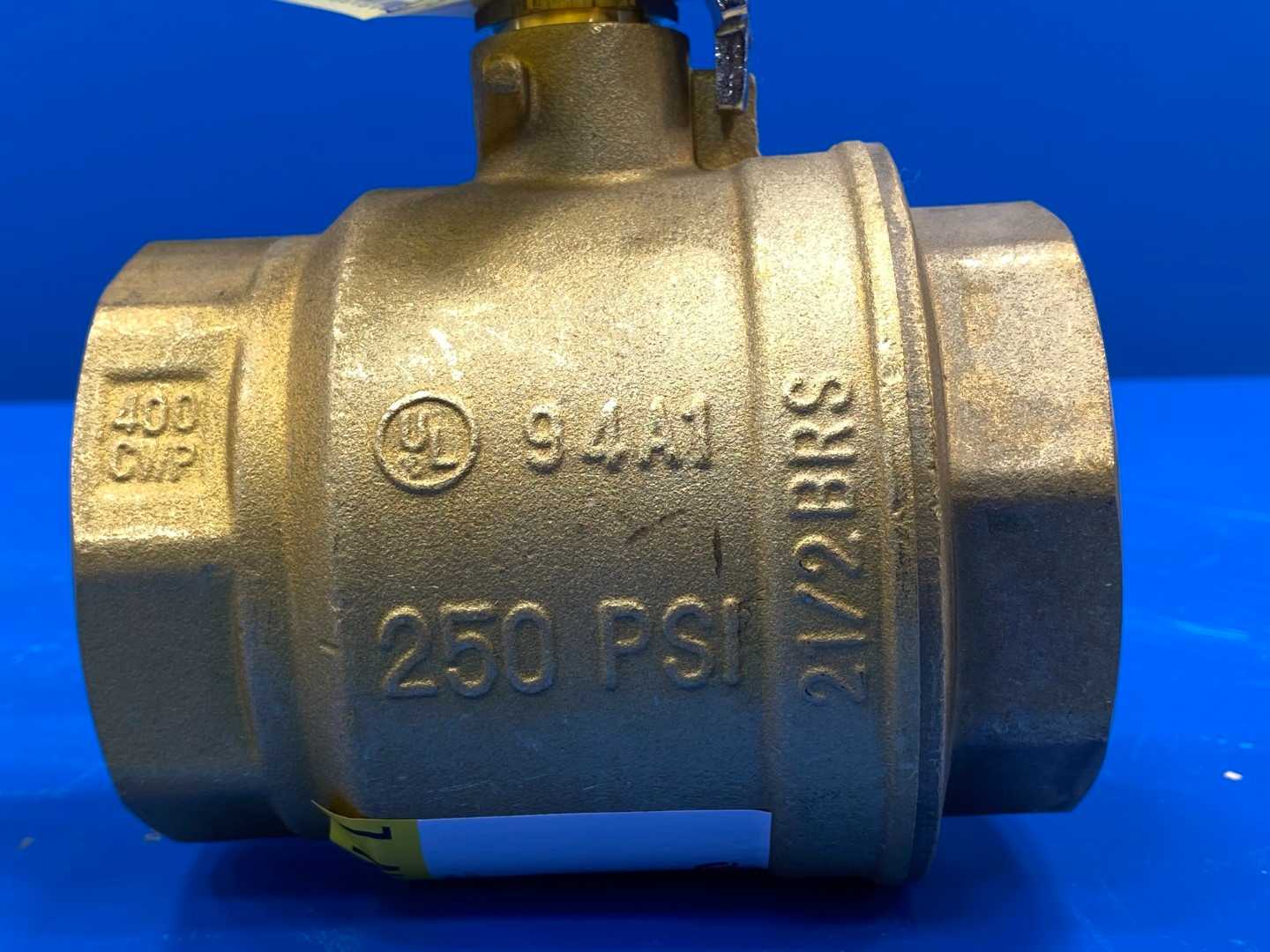 Apollo 2-1/2" Ball Valve 400 CWP 94A-109-01 250PSI