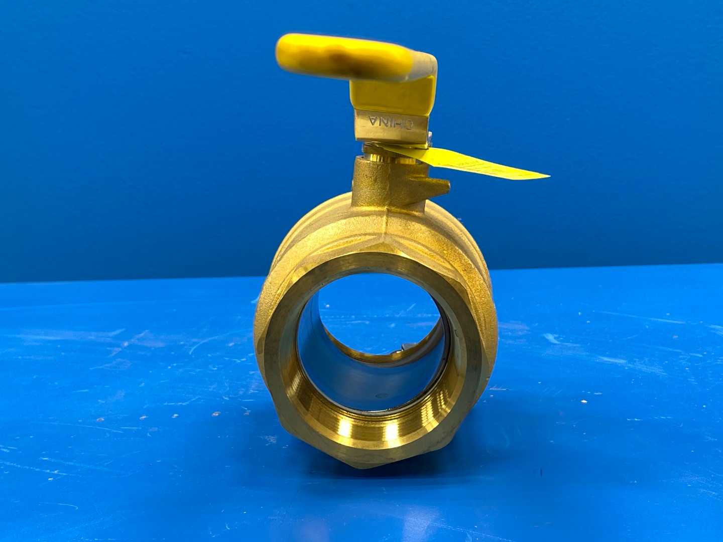 Apollo 2-1/2" Ball Valve 400 CWP 94A-109-01 250PSI