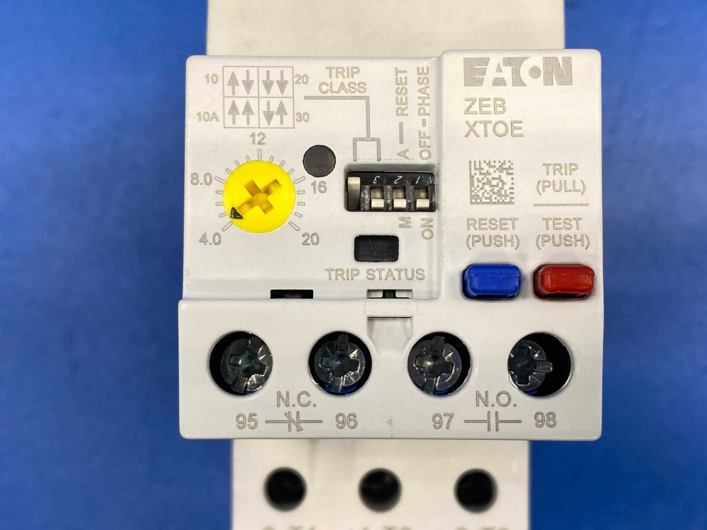 Eaton XTOE020CCSS ZEB32-20 Overload Relay Socket, 3-Pole, 4 Amp – 20 Amp