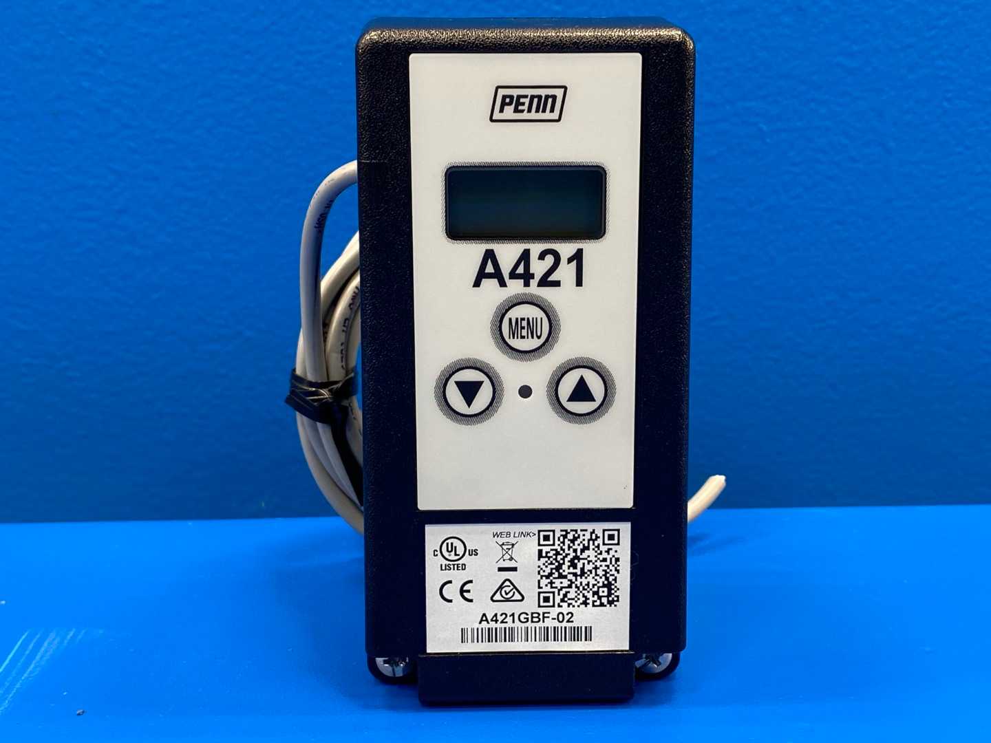 PENN A421GBF-02C Electronic Single-Stage Temperature Control – 24VAC, NEMA 1 Sensor