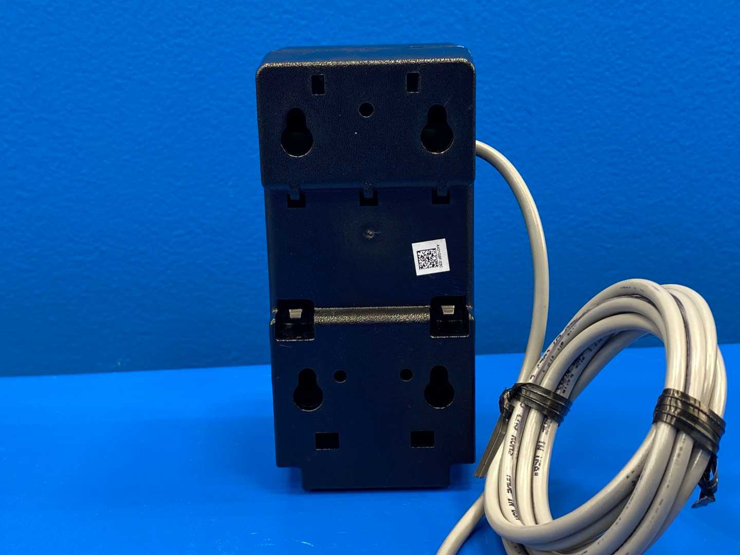 PENN A421GBF-02C Electronic Single-Stage Temperature Control – 24VAC, NEMA 1 Sensor