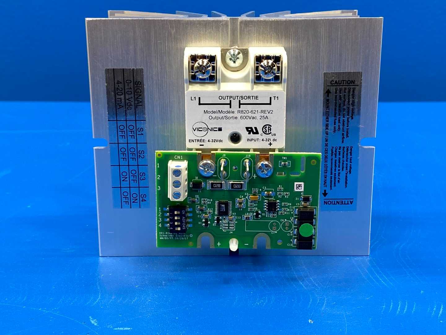 Schneider Electric R820-621-REV2 SCR Power Controller