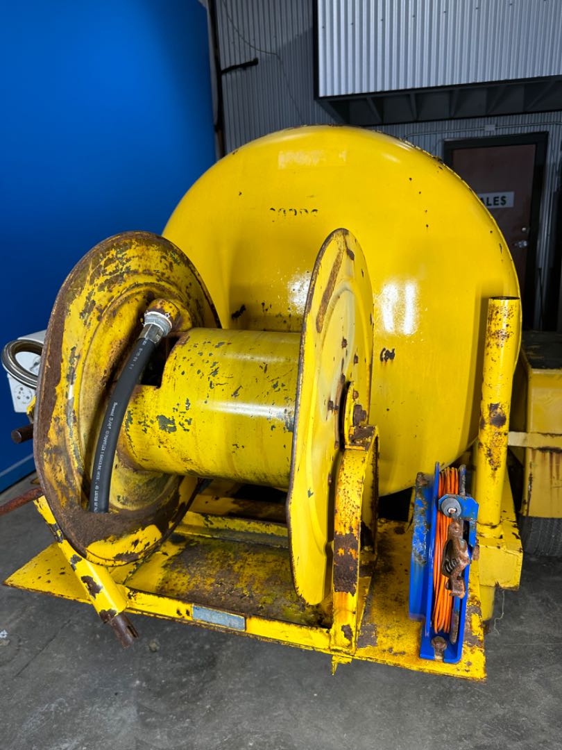 Elliott 500 Gallon Fuel Trailer - Portable Industrial Fuel Transport Solution