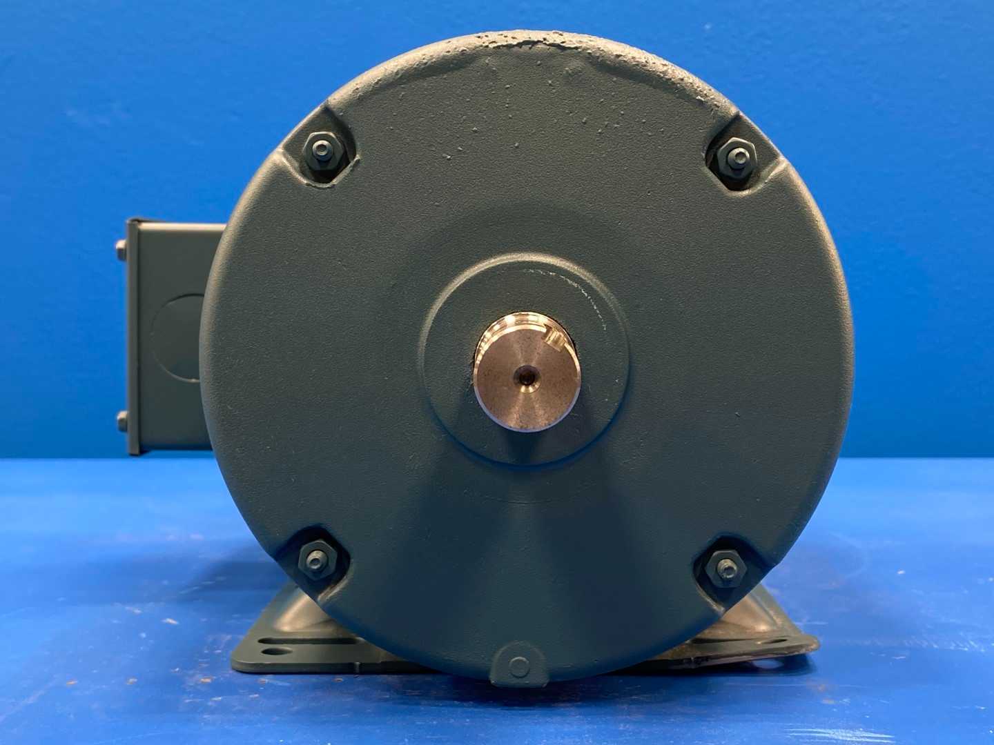 Leeson 121937.00 C143T17FB29A Motor, 1HP, 575V, 1760RPM, 3PH