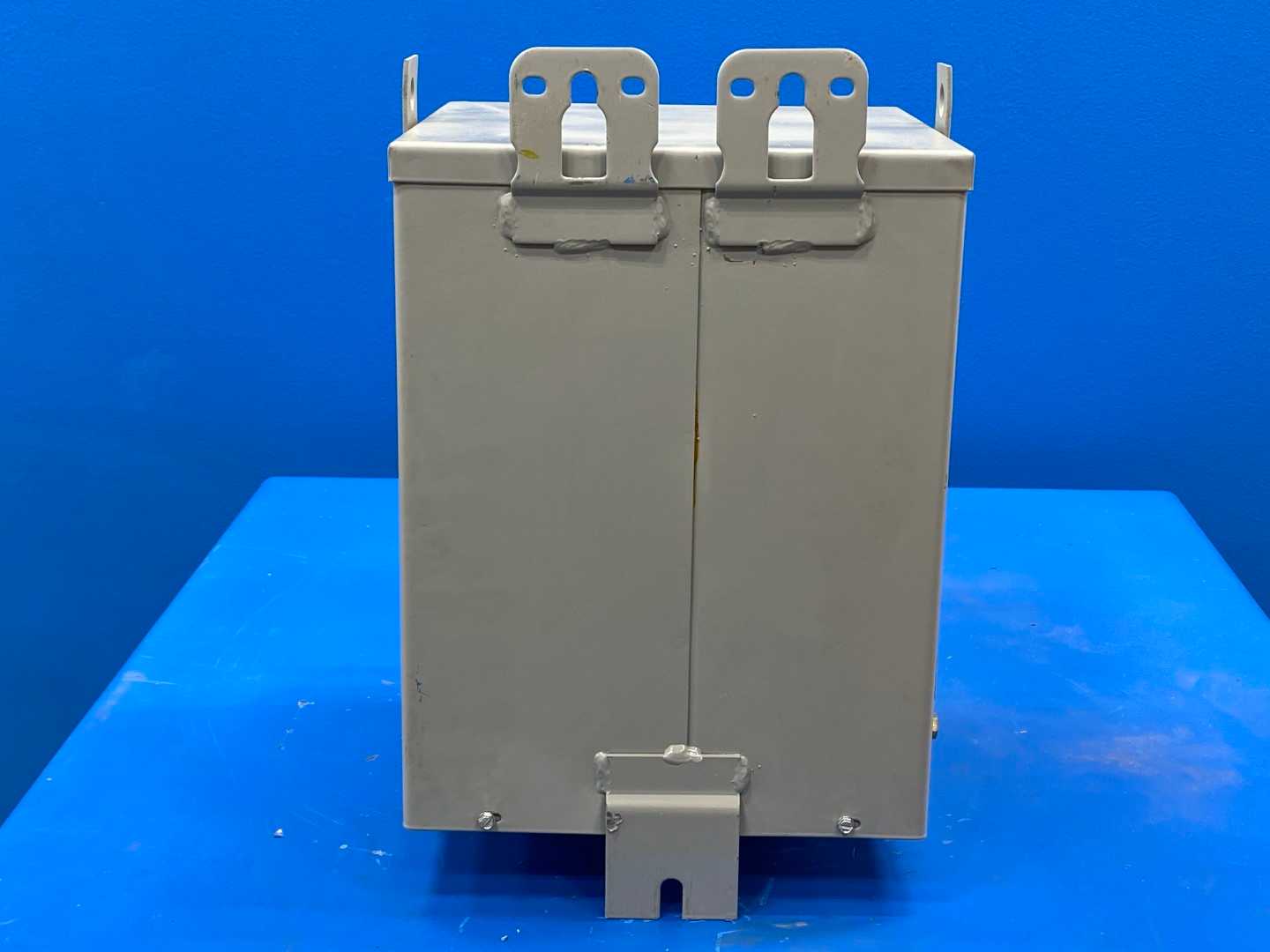 Eaton Transformer S27N11S07N, Type 3R, 120/240V, 60HZ, Single Phase