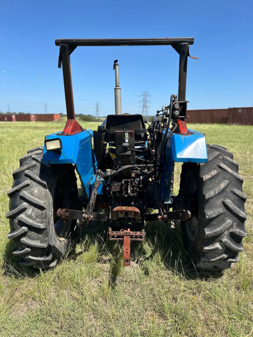 USED Long 2052 Tractor 4WD, 1032hrs