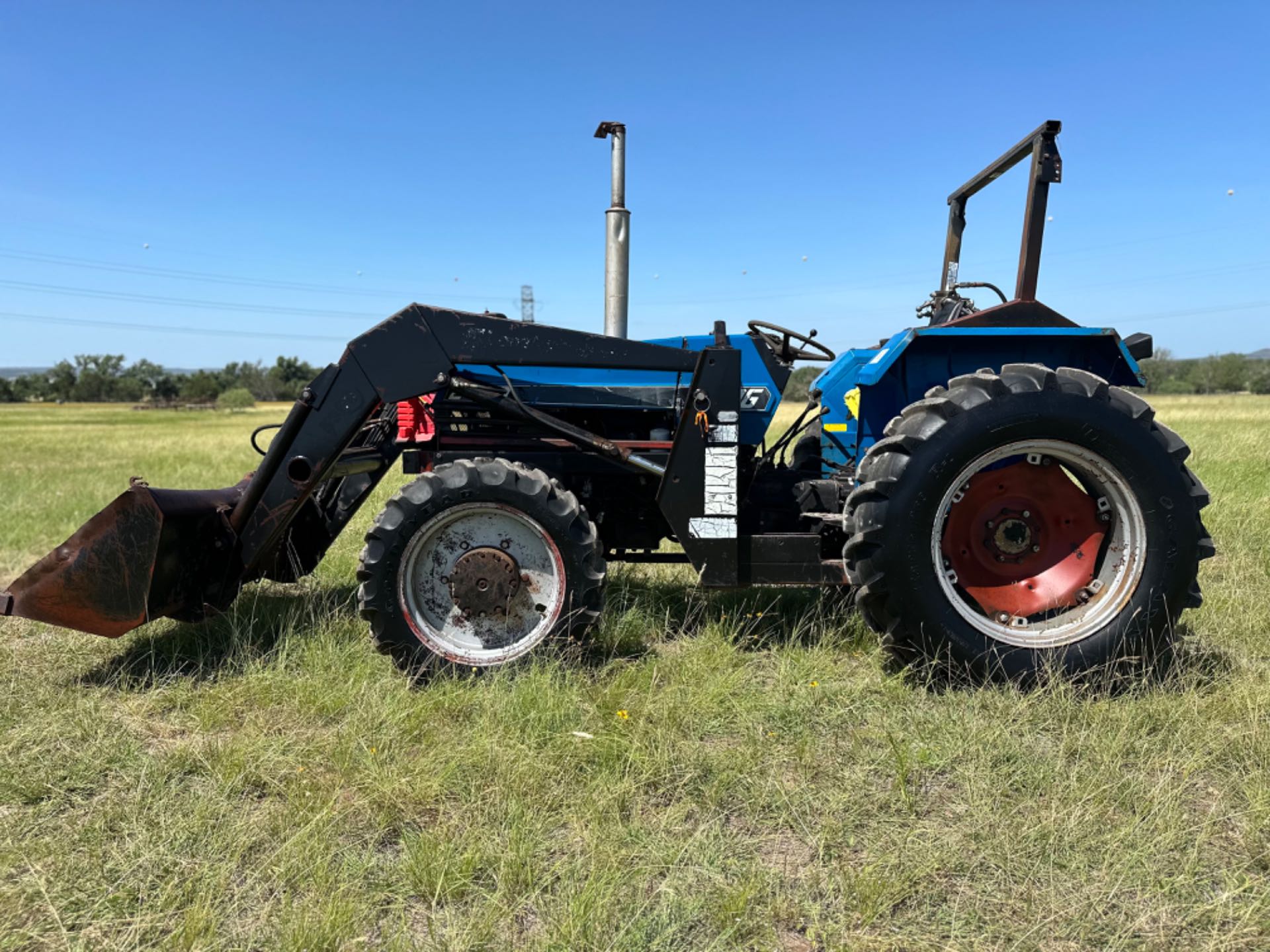 USED Long 2052 Tractor 4WD, 1032hrs