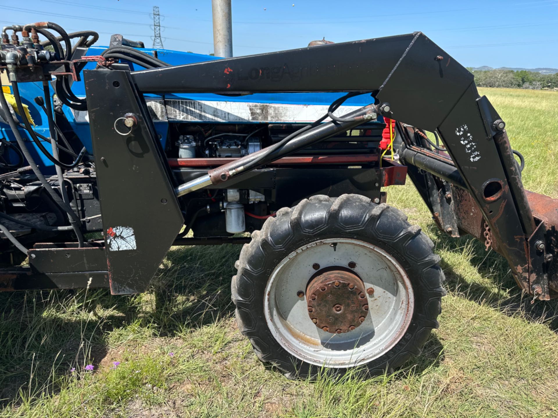 USED Long 2052 Tractor 4WD, 1032hrs