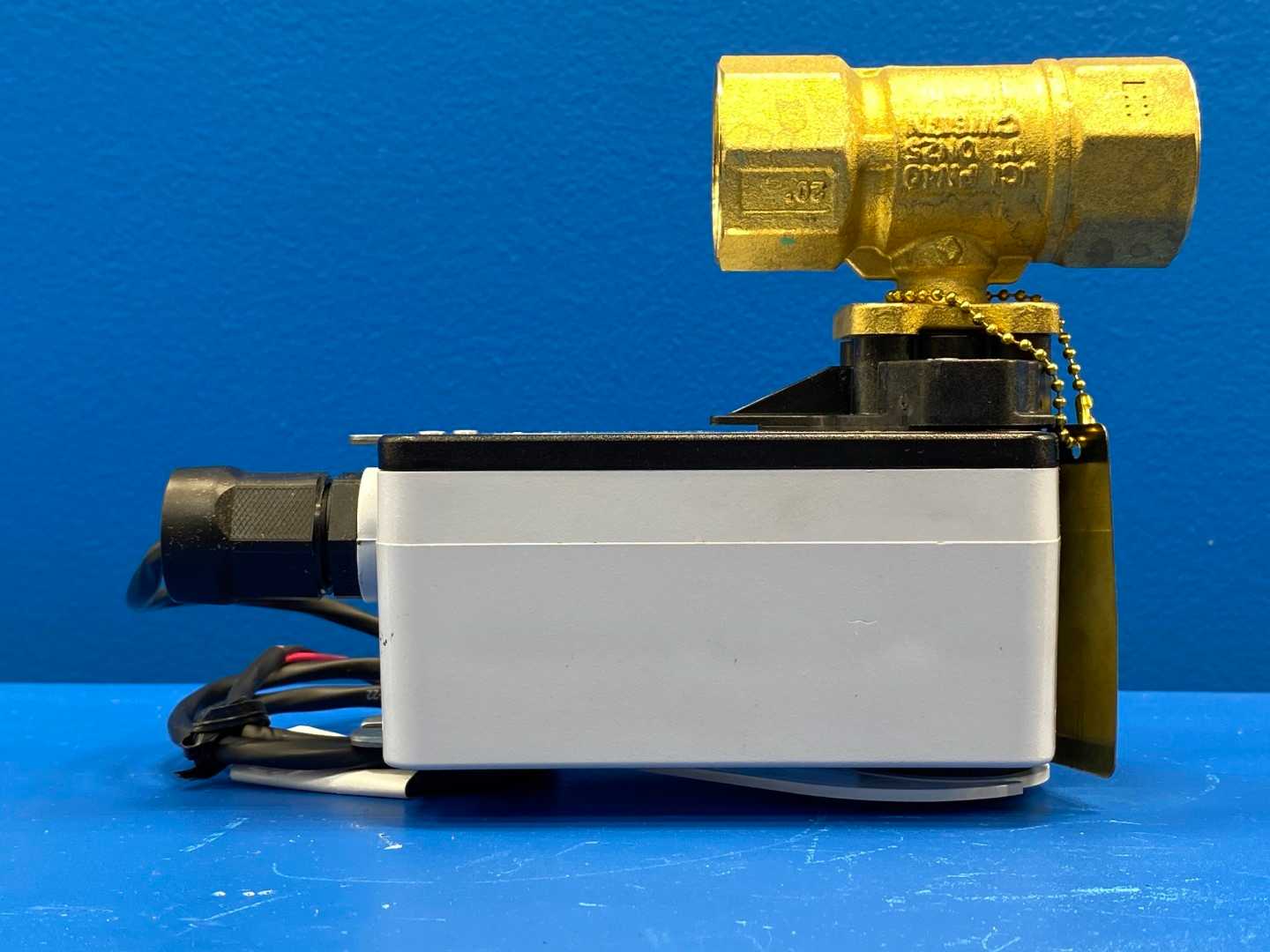 Johnson Controls VG1241CN+943GGA, 1" 2W Ball Valve 11.7CV