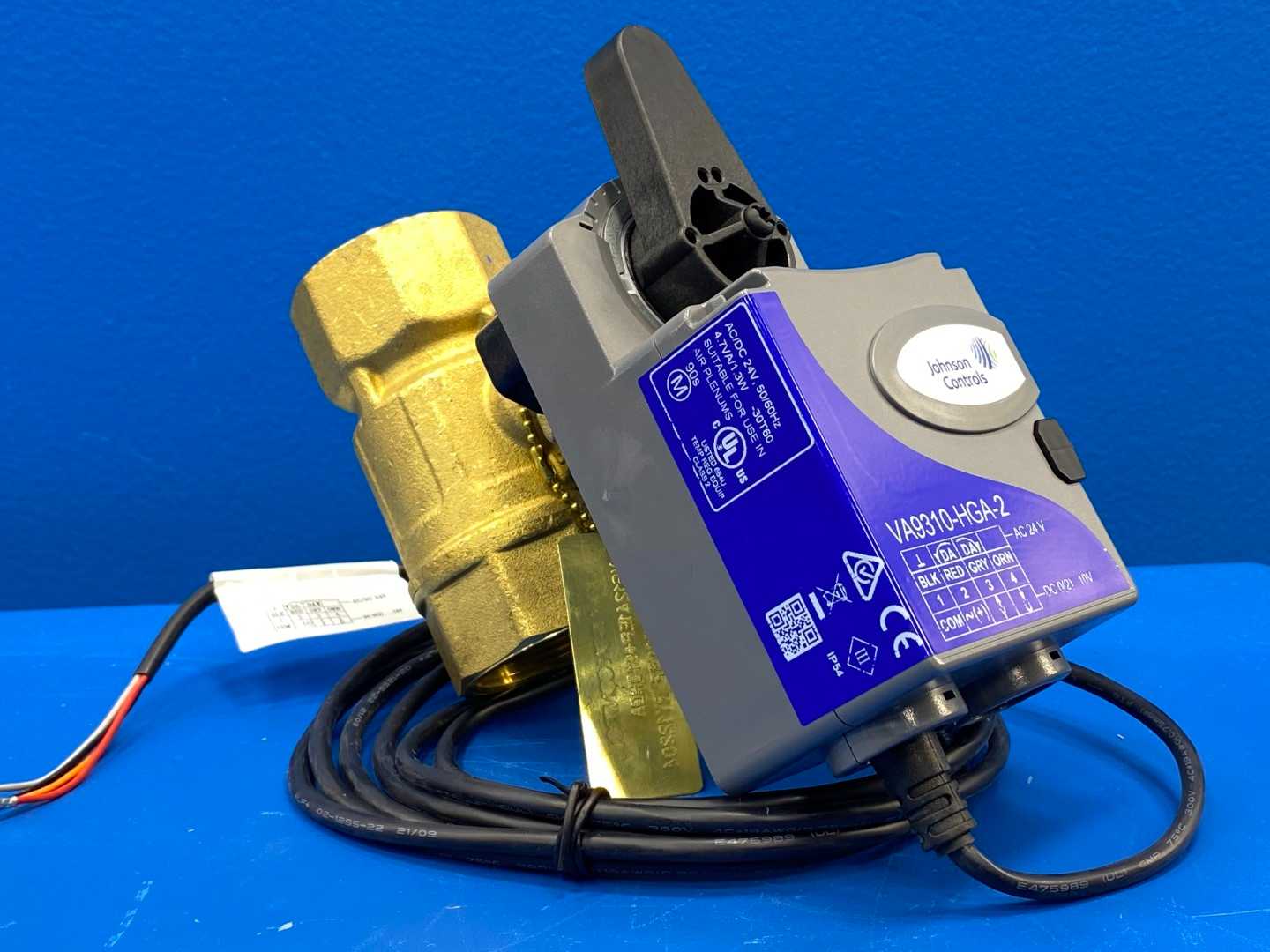 Johnson Controls VG1241EP+910HGA, 2W Ball Valve,1-1/2" Brass, 18.7 CV