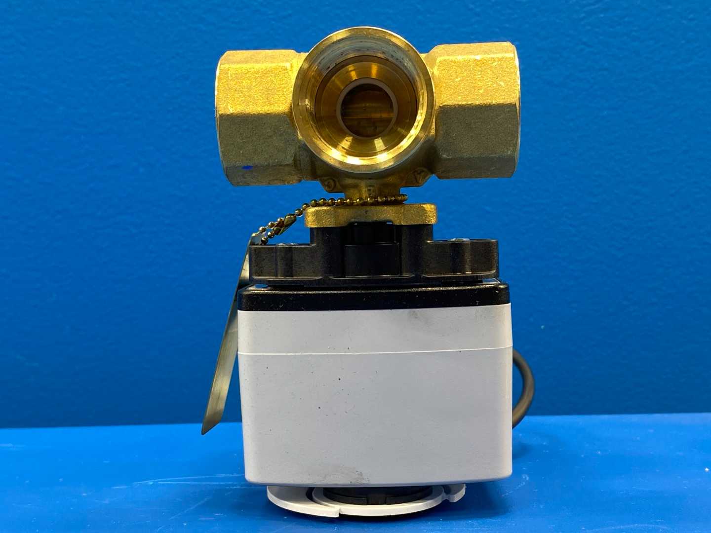 Johnson Controls VG1841CN+943GGA, 1"3W Ball Valve 11.7CV