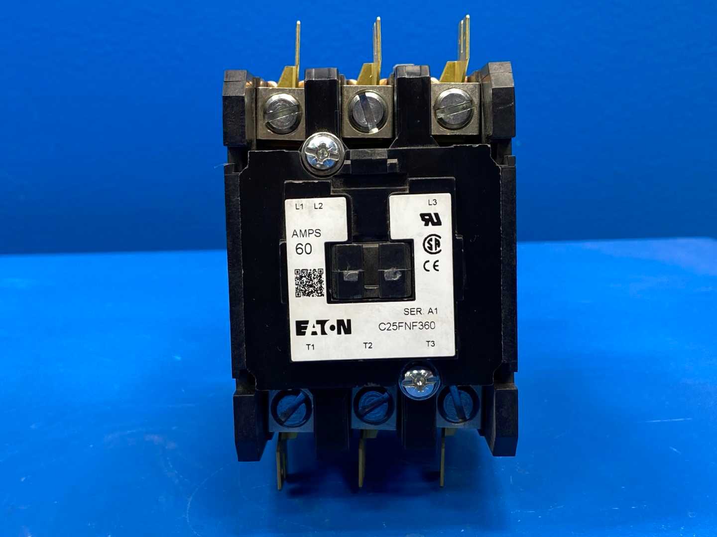 Eaton Definite Purpose Contactor C25FNF360T, 3-Pole, 24V, 50/60Hz