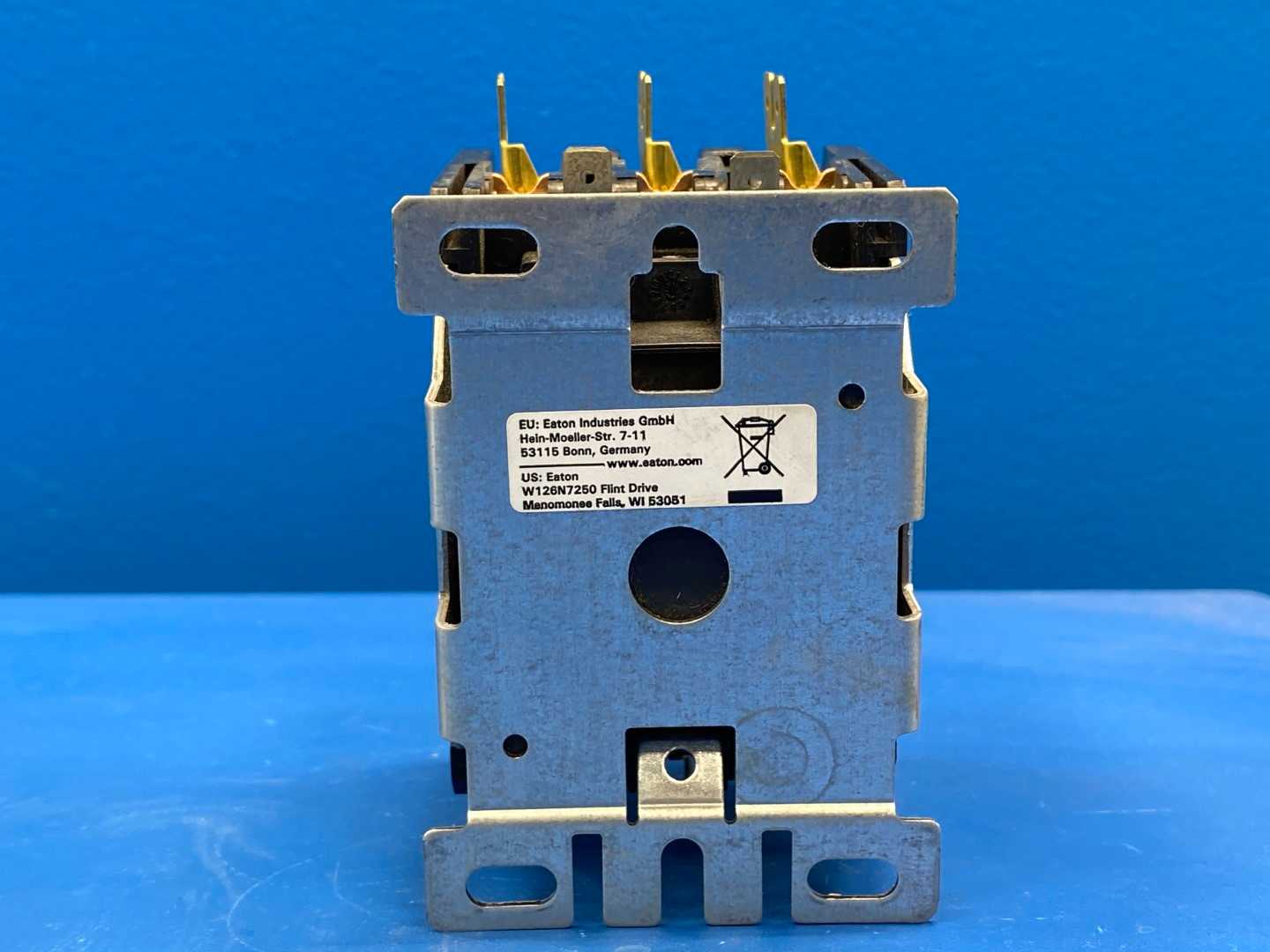 Eaton Definite Purpose Contactor C25FNF360T, 3-Pole, 24V, 50/60Hz