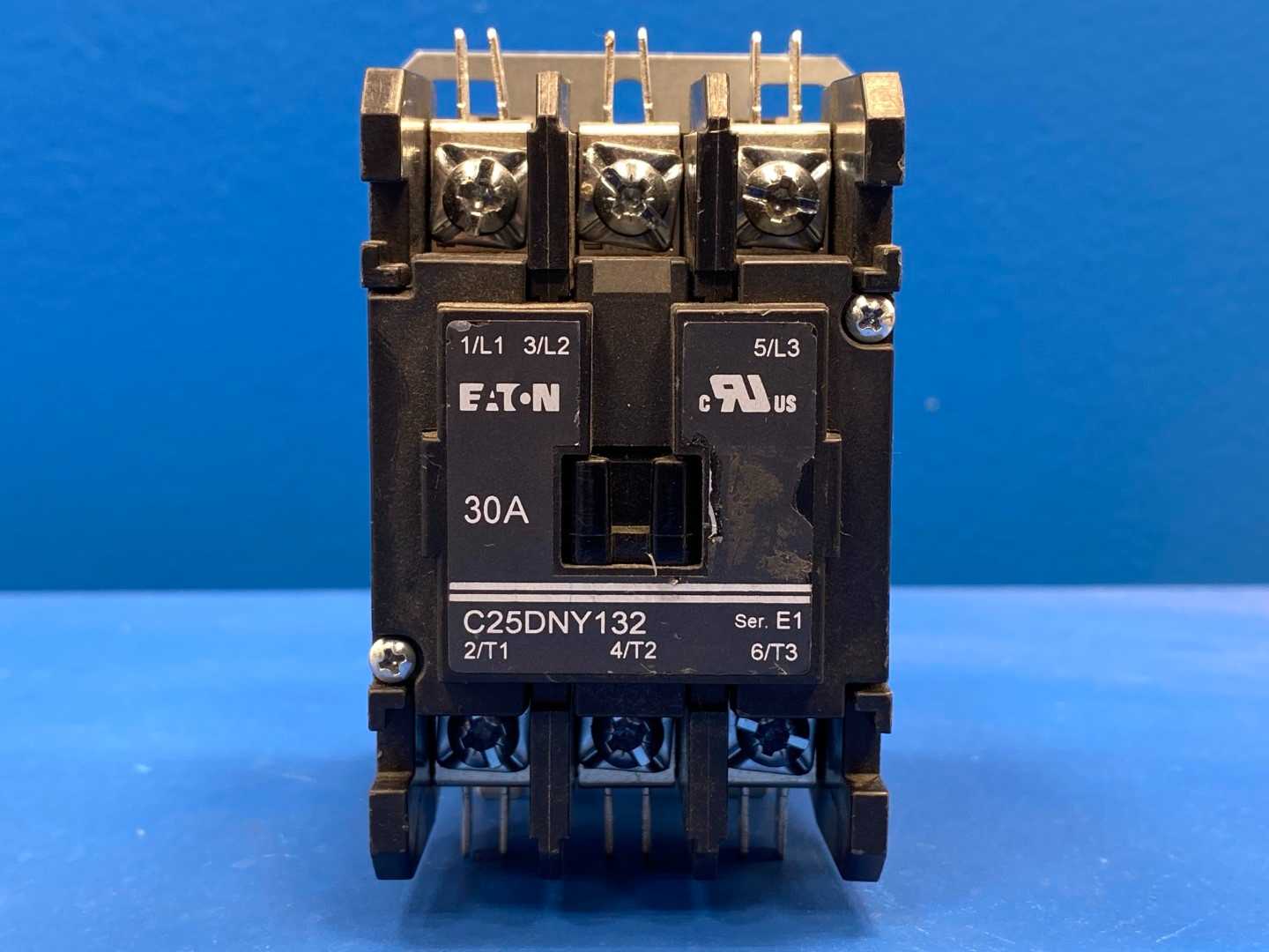 Eaton Definite Purpose Contactor C25DNY132, 3-Pole, 24VAC Coil, 30 Amps