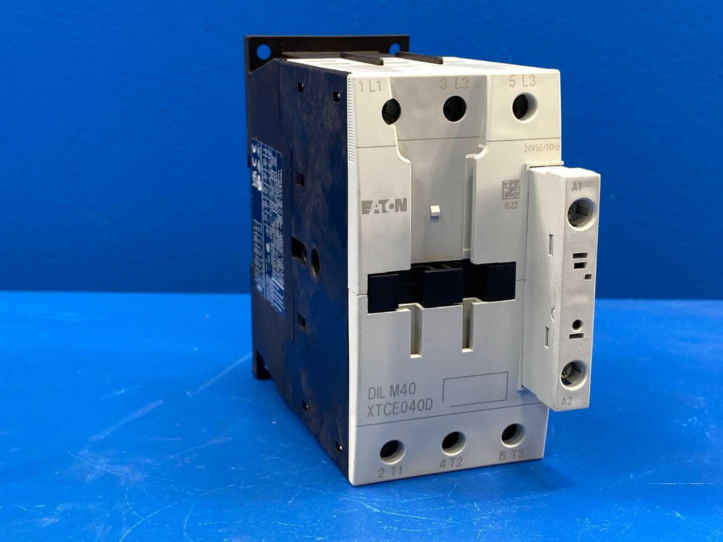 Eaton Contactor XTCE040D00T, Type DILM40, 24V.25/60Hz