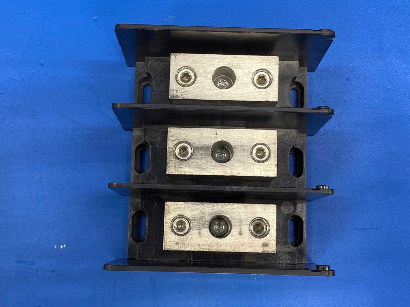 Ferraz Mersen MPDB67053 Distribution Block 1000V 135A 3-pole