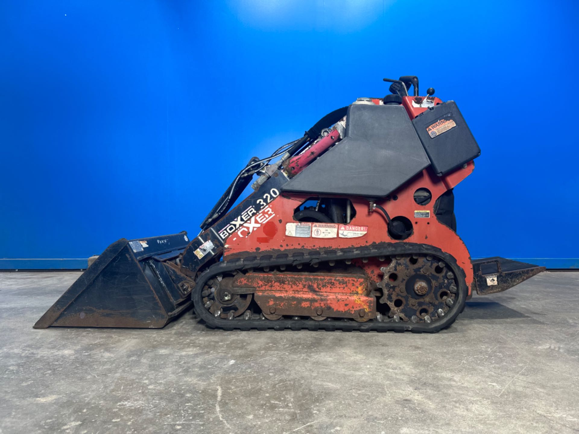 2018 MORBARK 320 Walk Behind Mini Skid Steer 749 HOURS
