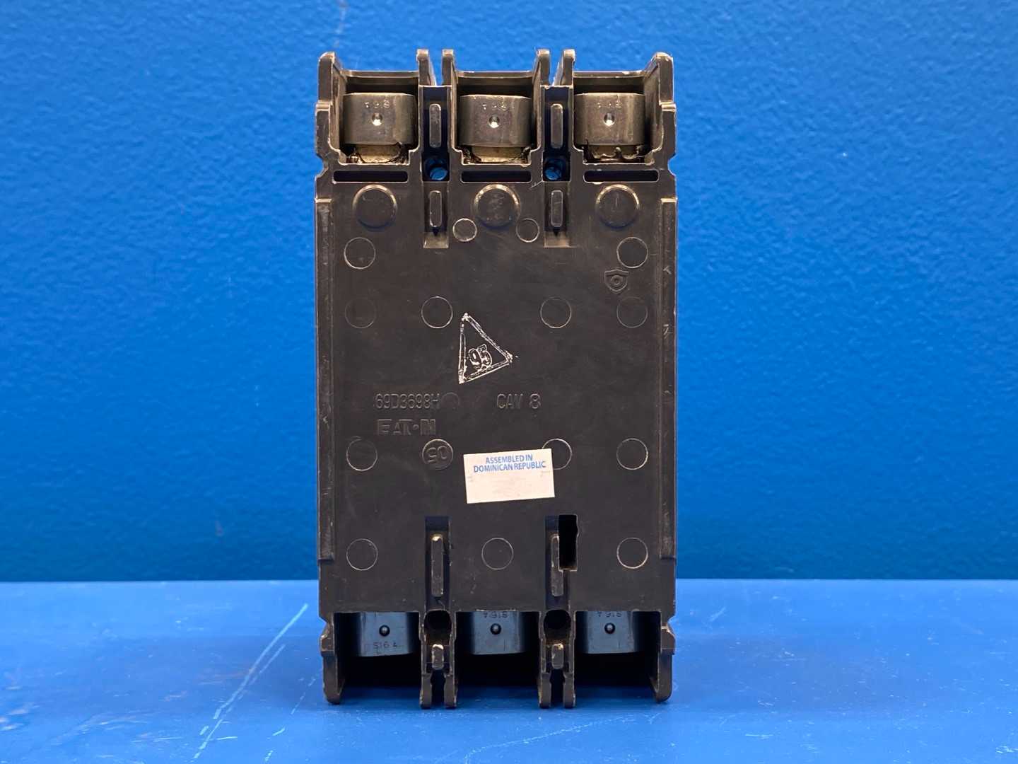 Eaton Series G Industrial Circuit Breaker EGH3015FFG, 15A, 240/480VAC, 3-Pole 