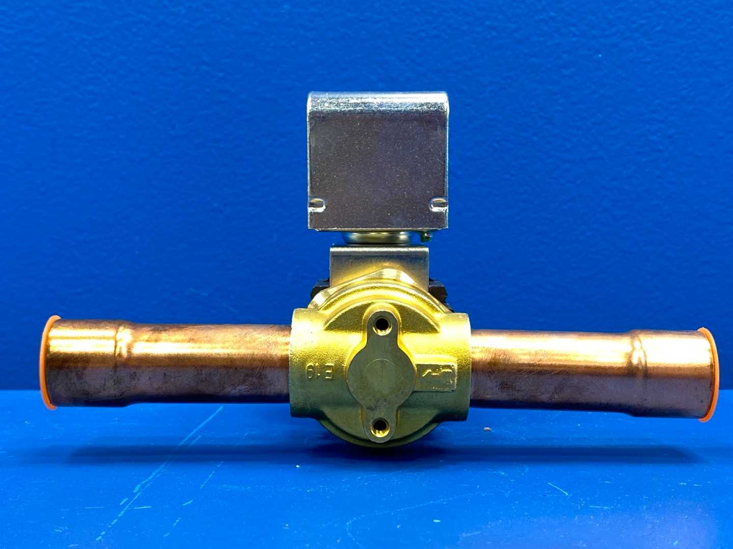 Sporlan Refrigerant Solenoid Valve E19S270-HP w/ MKC-2 coil, 7/8" ODF