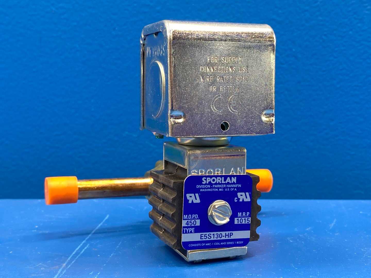 Sporlan Solenoid Valve E5S130-HP, 3/8" ODF Solder Connection, 54/50-60 JAQ