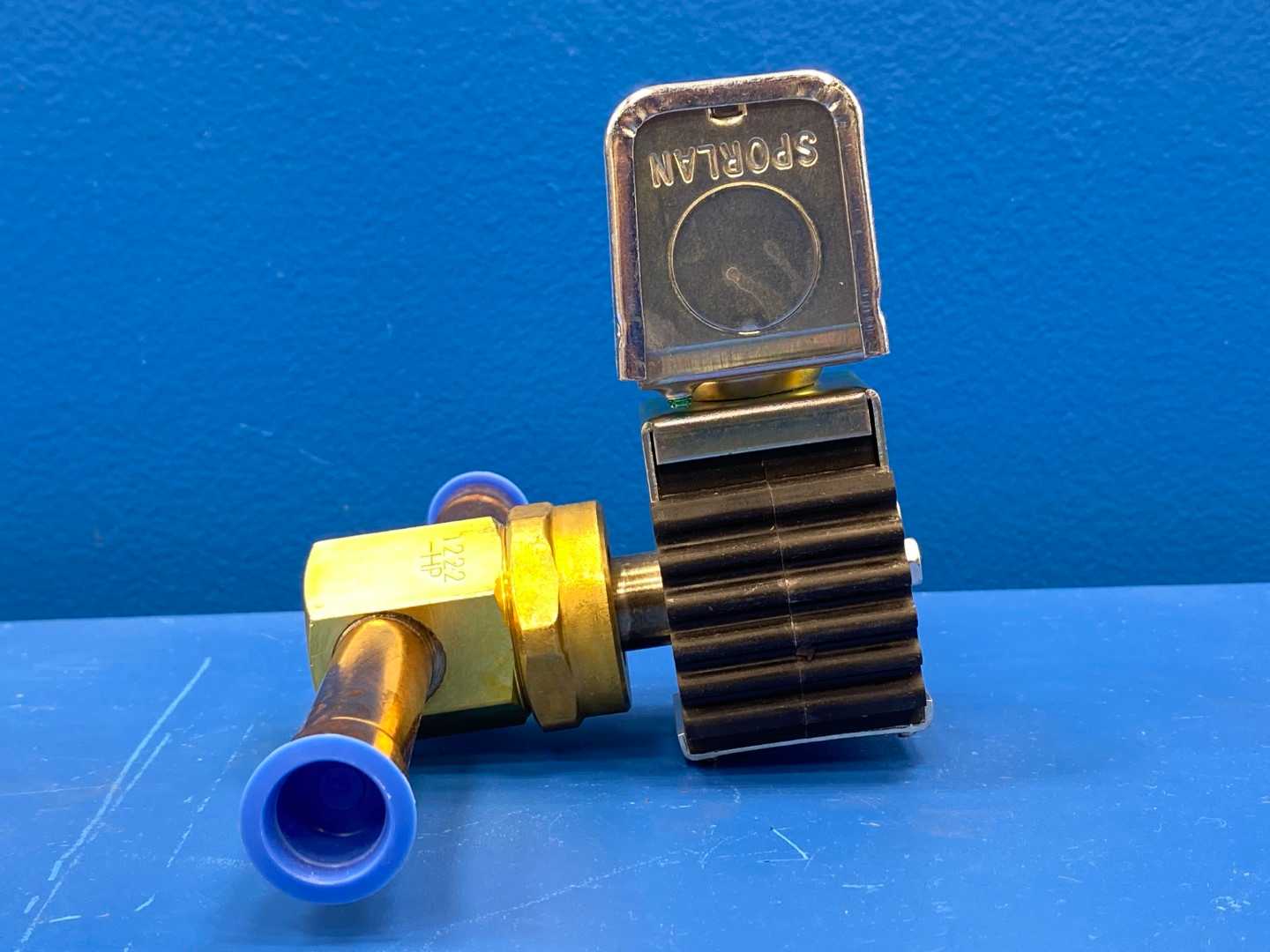 Sporlan Solenoid Valve E10S250-HP, 5/8" ODF Solder Connection, 24/50-60JAQ